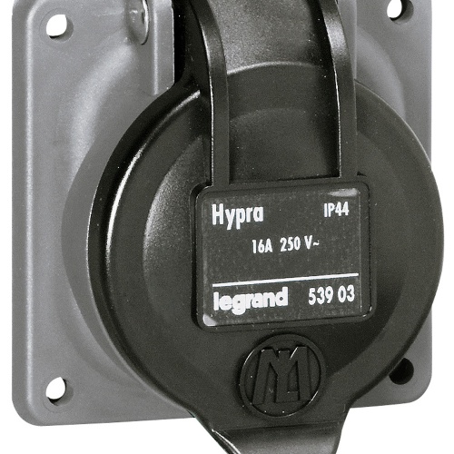 Встраиваемая розетка Hypra - IP 44 - 2К+З - бытовая - 250 В - 16 А - пластик | код 053903 |  Legrand